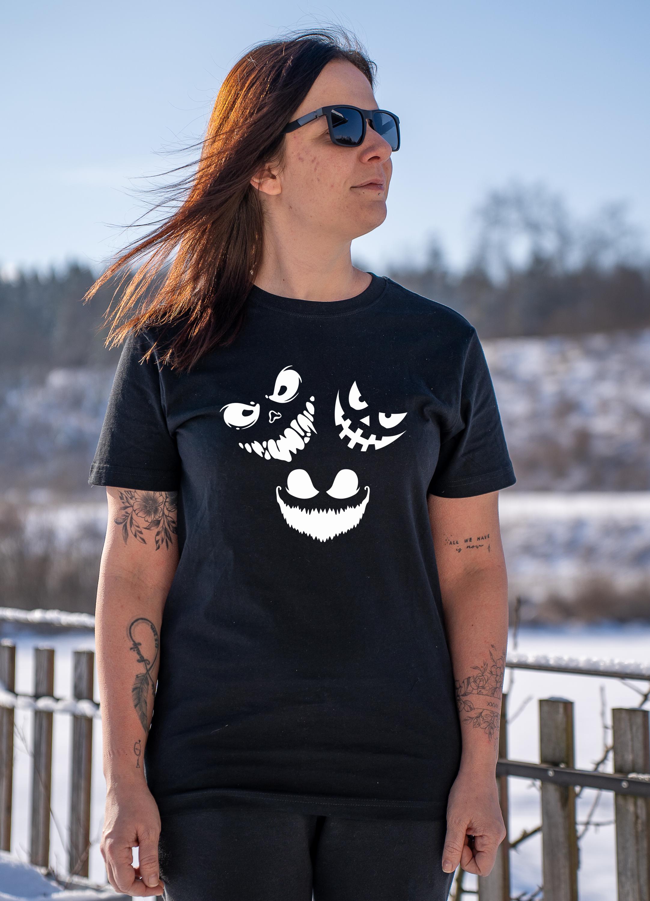 Black Lava Hell Awaits T-Shirt Rundhals 200 g/m²