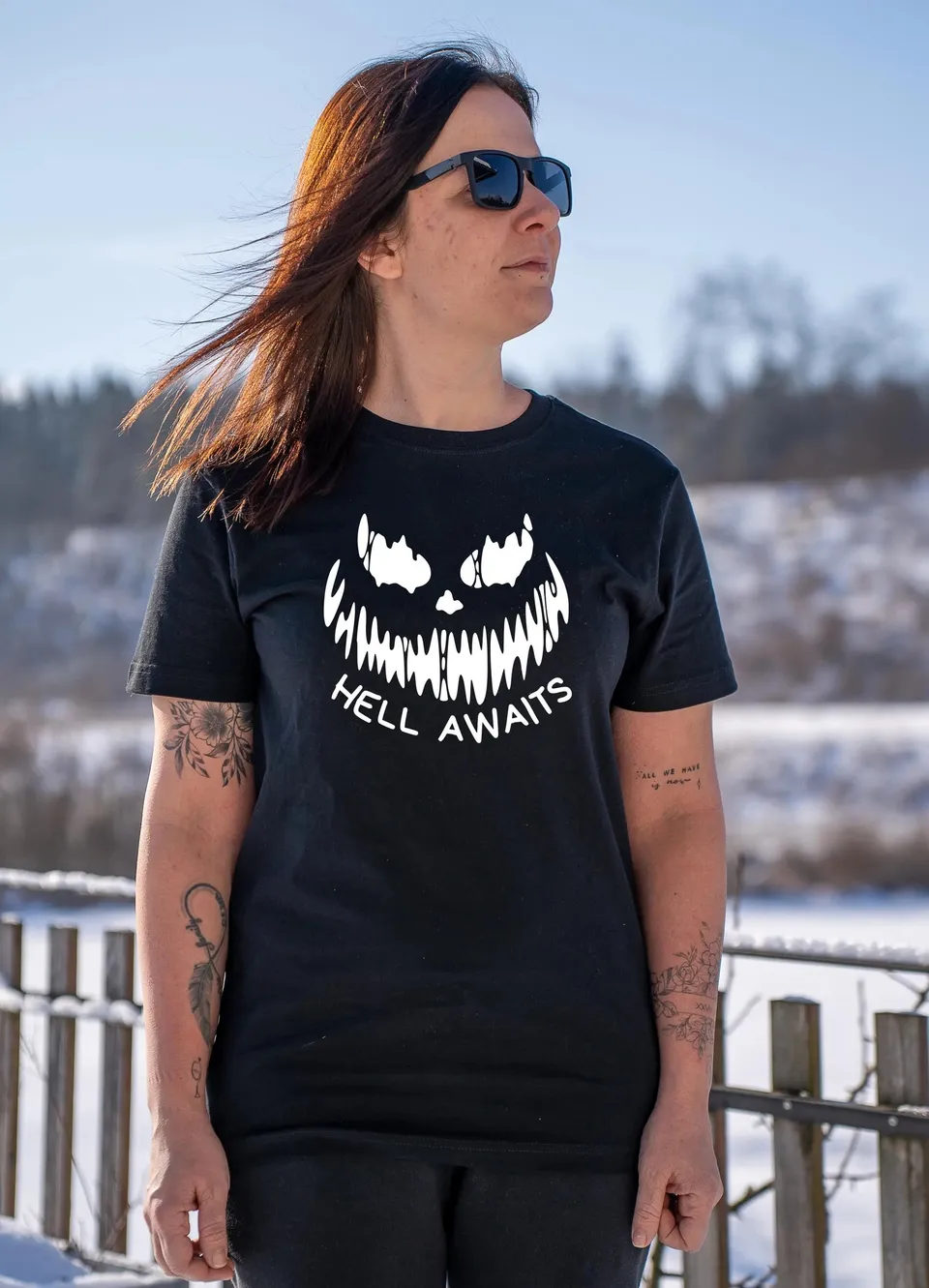 Black Lava Hell Awaits T-Shirt Rundhals L 200 g/m²
