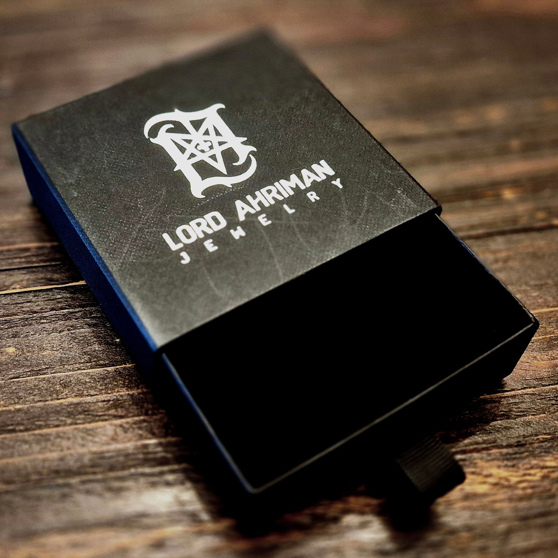 Lord Ahriman Legacy Schmuckbox 85x85 Signiert Schwarz Silber