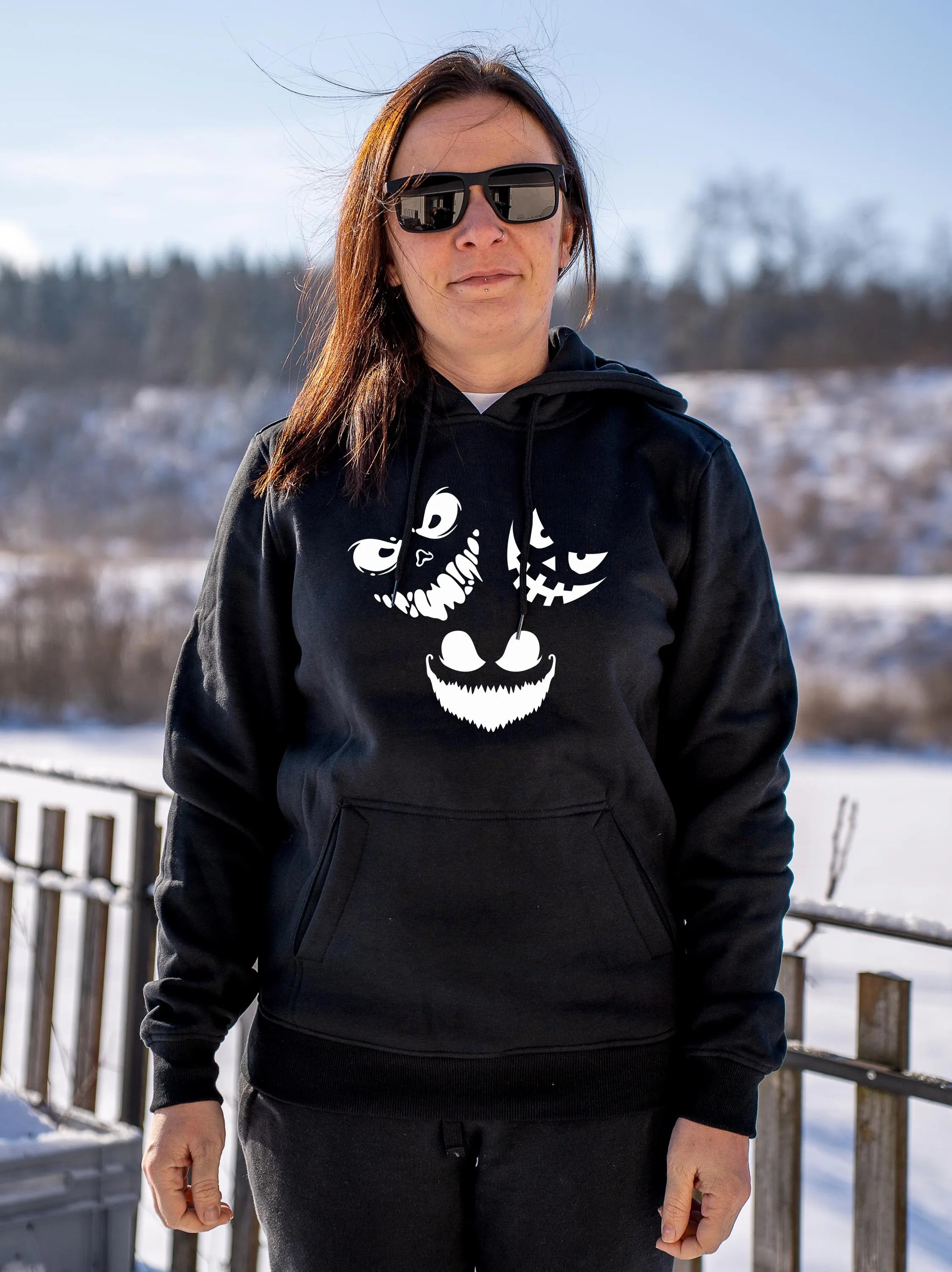 Black Lava Faces Heavy Hoody Baumwolle 300 g/m²
